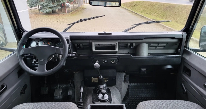 Land Rover Defender cena 79990 przebieg: 212400, rok produkcji 2000 z Złotów małe 529